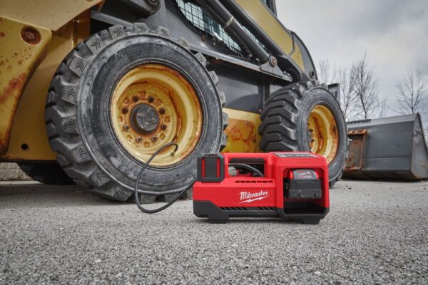 M18™ 18V Cordless Tire Inflator - Image 5